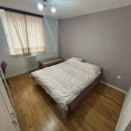 דירה Stan Ildza Luzani