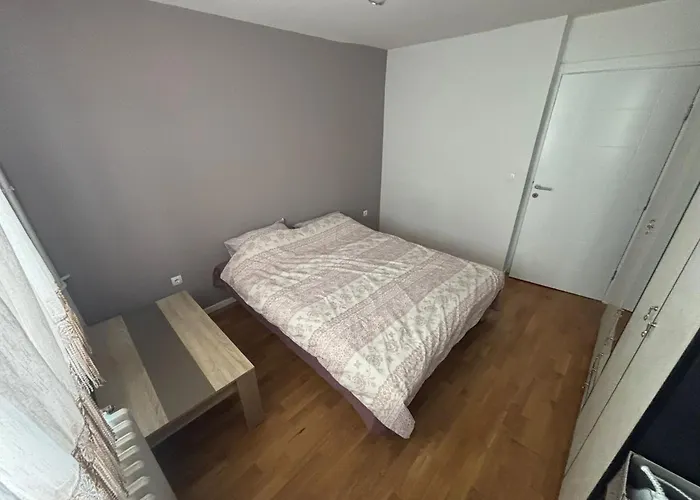 דירה Stan Ildza Luzani *