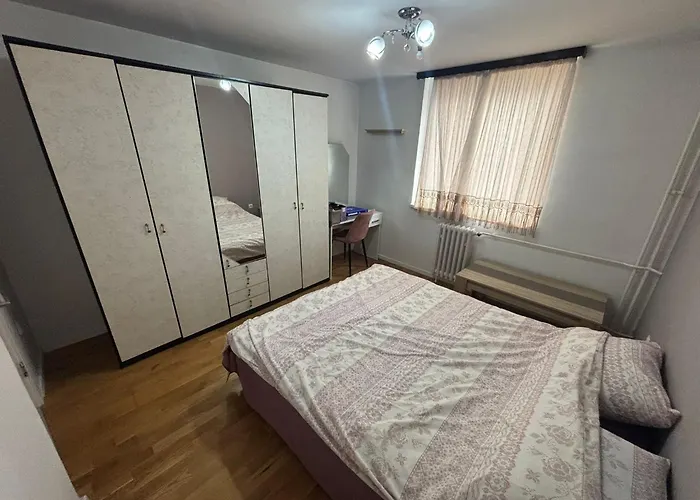 דירה Stan Ildza Luzani *